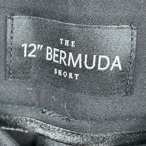 White House Black Market WHBM black 12" Bermuda shorts sz 4 zip pockets buttons - Picture 8 of 16